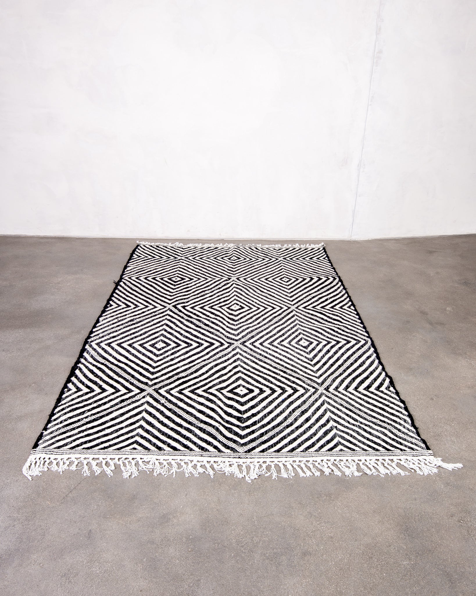 Modern designer handcrafted Berber rug from morocco Kelim with beautiful colors and patterns